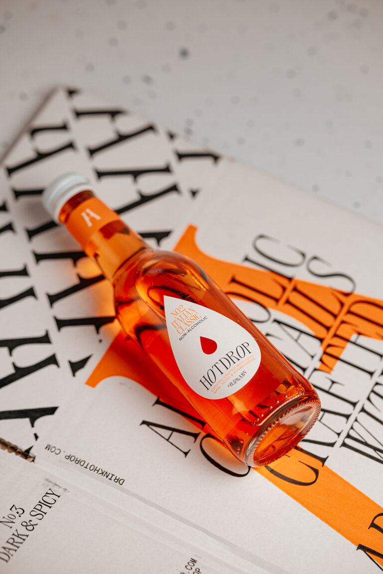 hotdrop drinks bottle on box